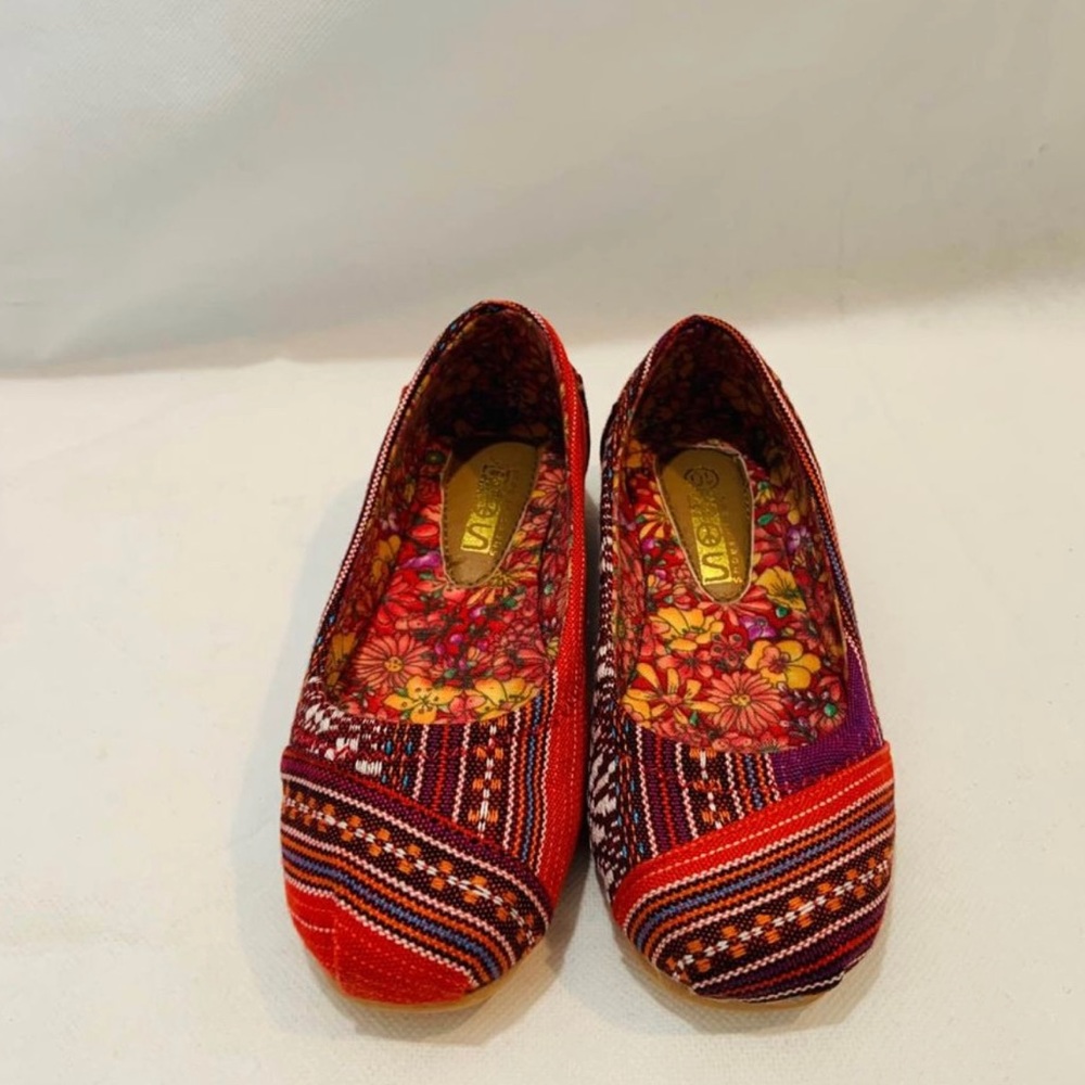 Brand New Girls Red Multi Flats